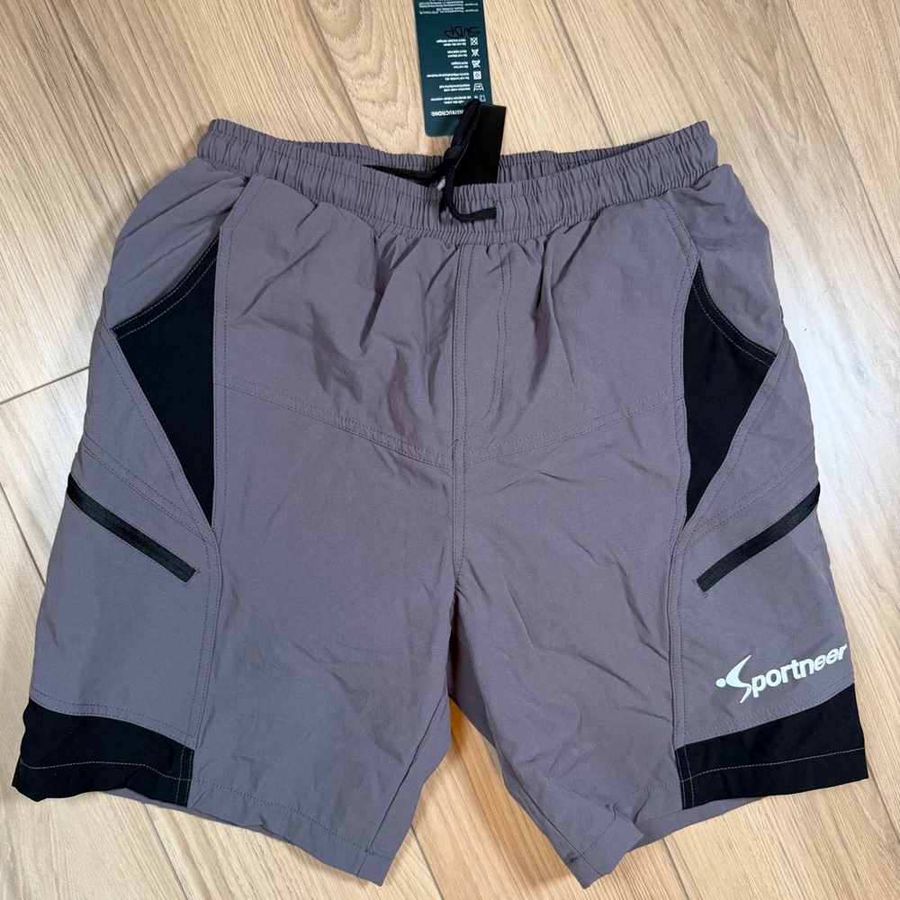 Sportneer Gray and Black Athletic Padded Cycling Shorts large NWT